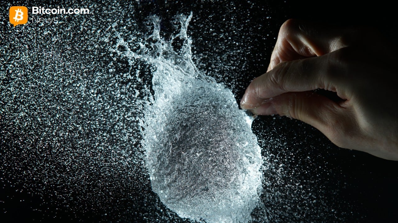 Robert Kiyosaki Sees 30-Year Bubble Bursting as His Bitcoin Conviction Holds Firm